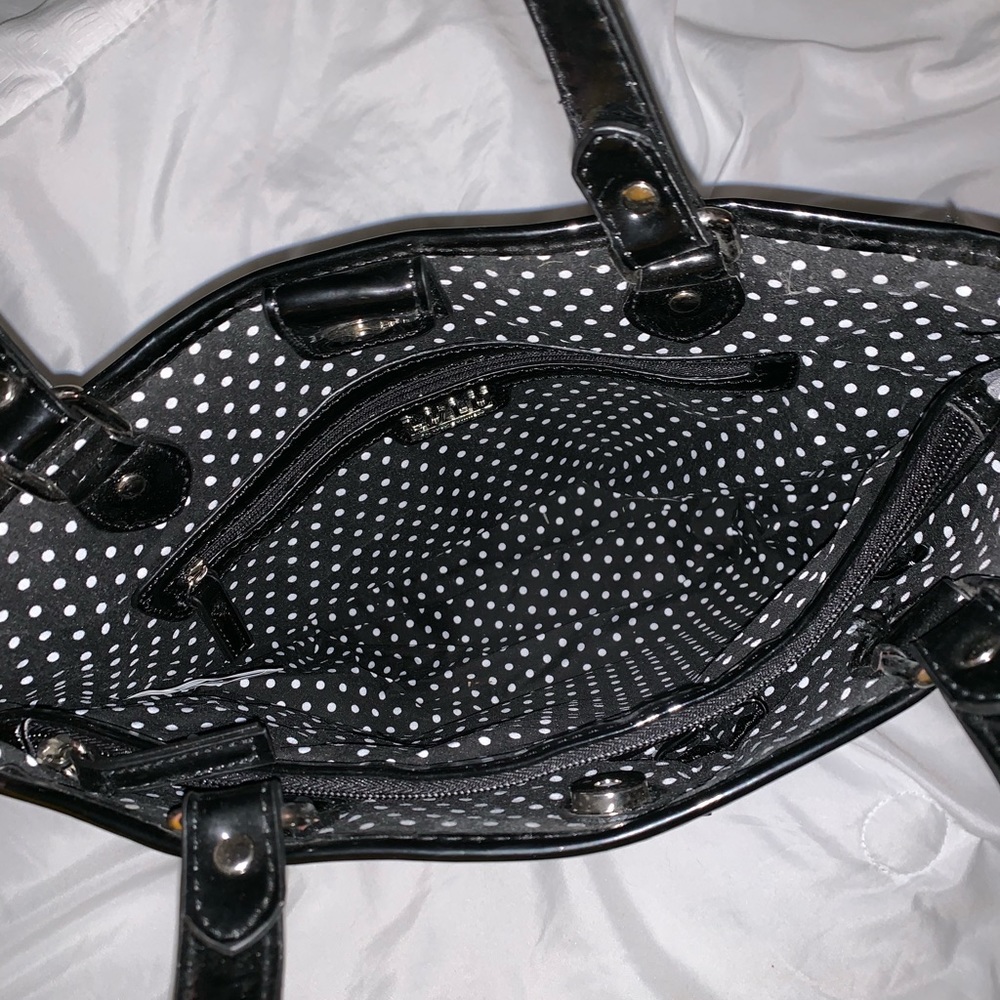 Purse - Picture 2 of 4